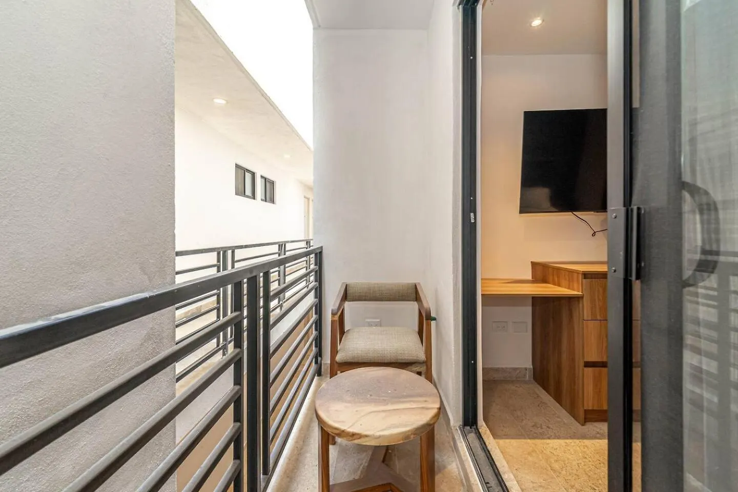 King Suite With Private Balcony, Gym And Rooftop Pool Tulum Mexico