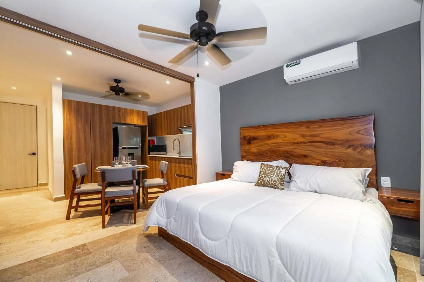 King Suite With Private Balcony, Gym And Rooftop Pool Tulum Holiday home
